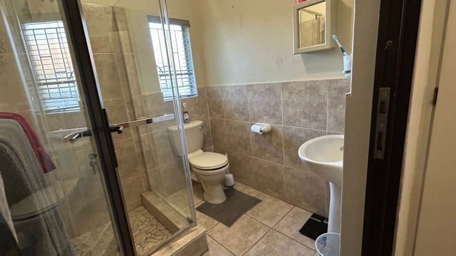 3 Bedroom Property for Sale in Safari Gardens North West